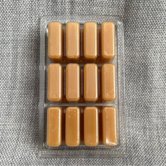 Ashland Christmas Candle Collection Cafe au Lait Wax Melts Scented Refill Cubes - Picture 2 of 6